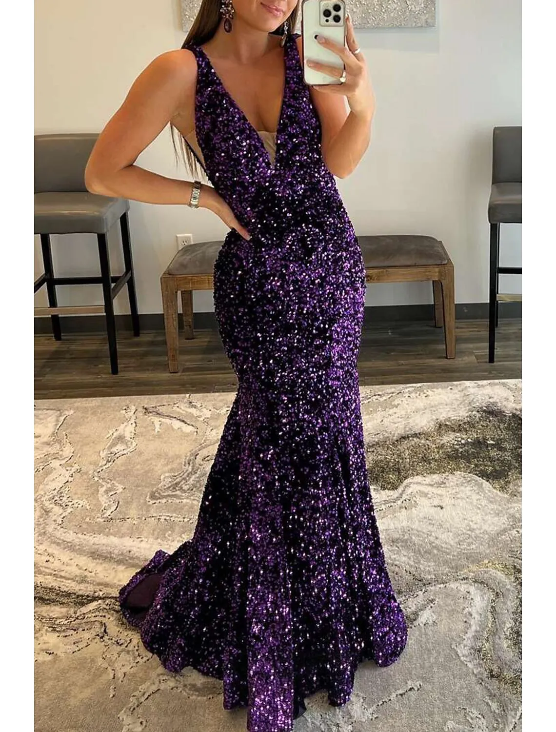 Luolandi Mermaid / Trumpet Prom Dresses Sparkle &amp; Shine Dress Formal Sweep / Brush Train Sleeveless V Neck Sequined Backless
